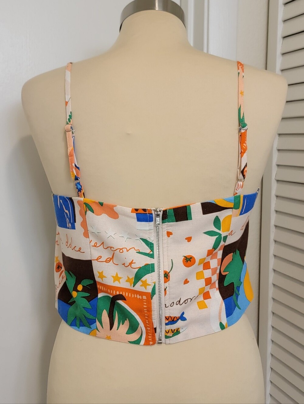 SUGARLIPS CROP TOP NWT - Picture 3 of 4